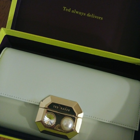 Vintage….Ted Baker Matinee Purse (NEW) - Picture 2 of 8